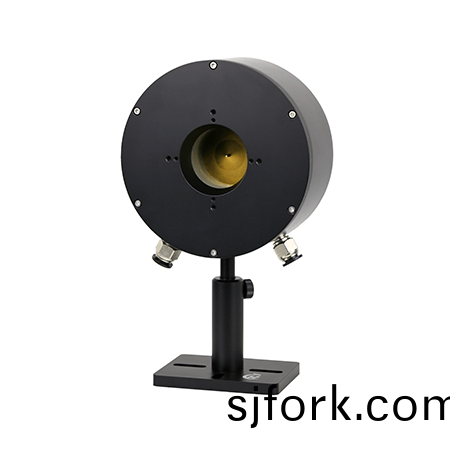 10k-W高功率反錐(zhui)體水冷激光(guang)功(gong)率計BND-S10K-45